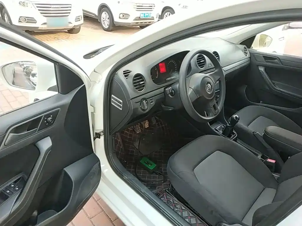 Volkswagen Jetta — миниатюра 16