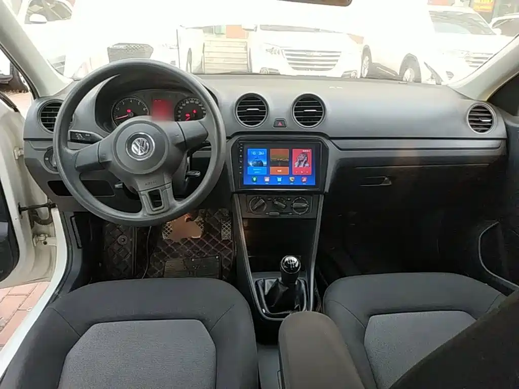 Volkswagen Jetta — миниатюра 10