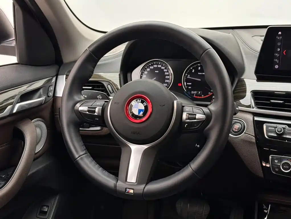 BMW X1 — миниатюра 12