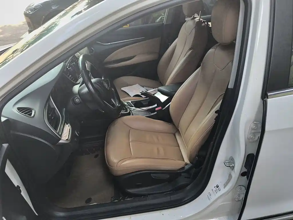 Buick Excelle — миниатюра 11