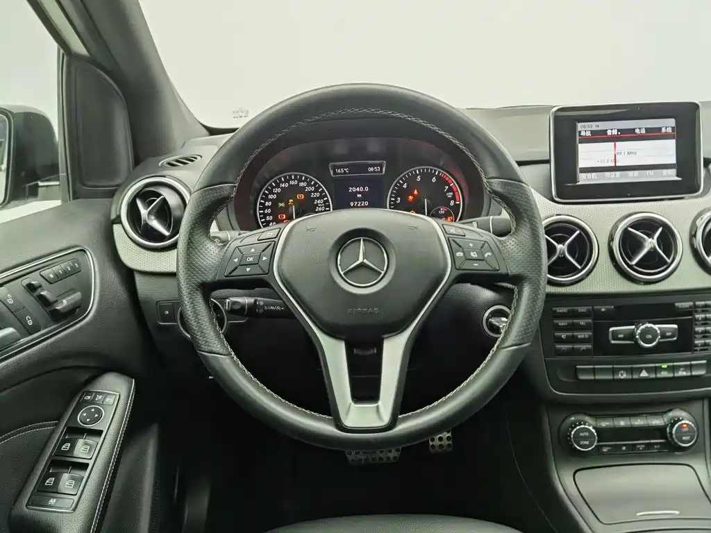 Mercedes-Benz B-Class — миниатюра 11