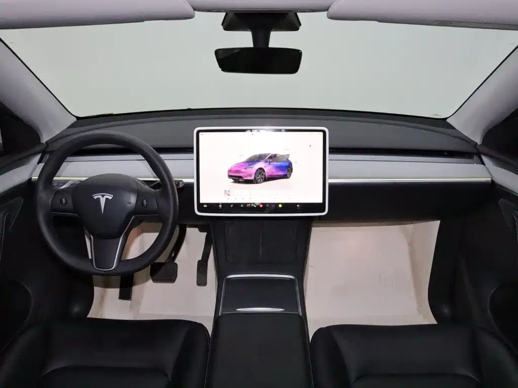 Tesla Model Y — миниатюра 14
