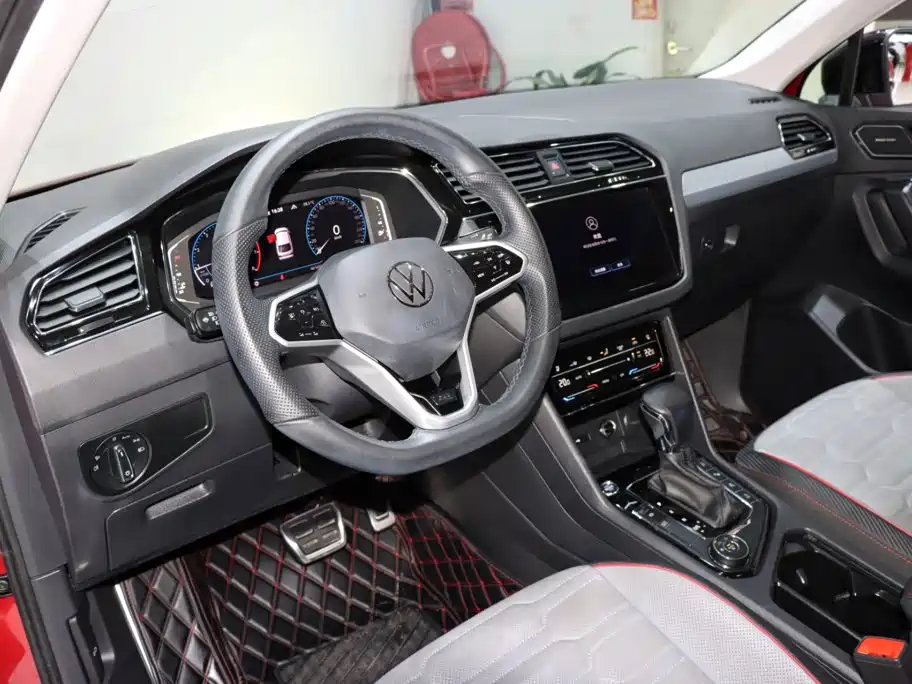 Volkswagen Tiguan X — миниатюра 10