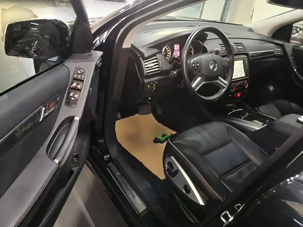 Mercedes-Benz R-Class — миниатюра 16