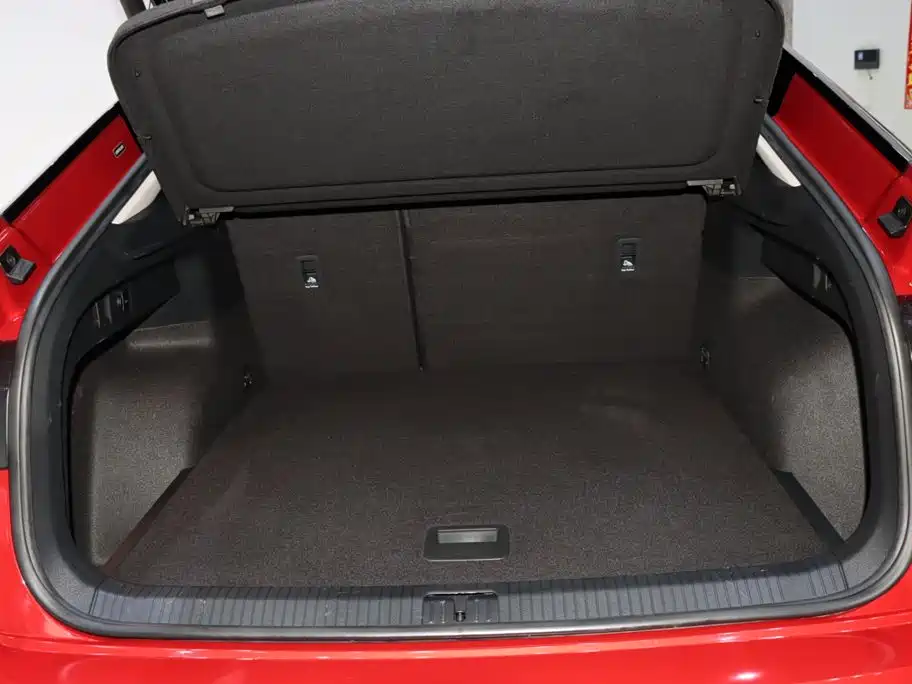 Volkswagen Tiguan X — миниатюра 17