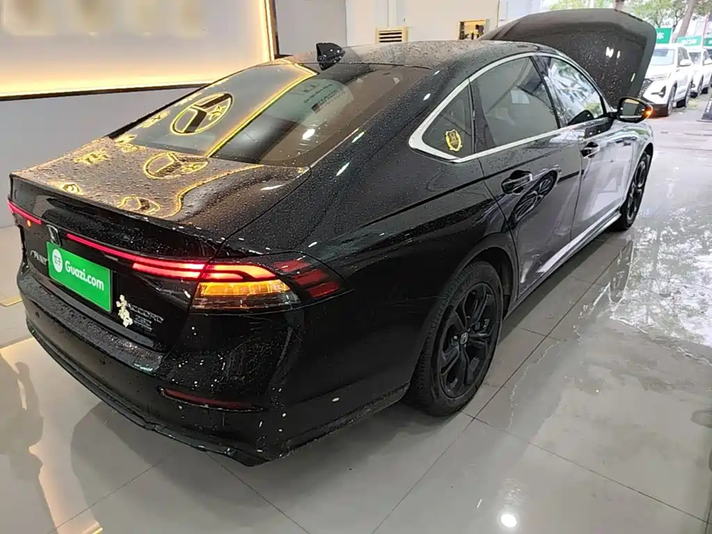 Honda Accord — миниатюра 7