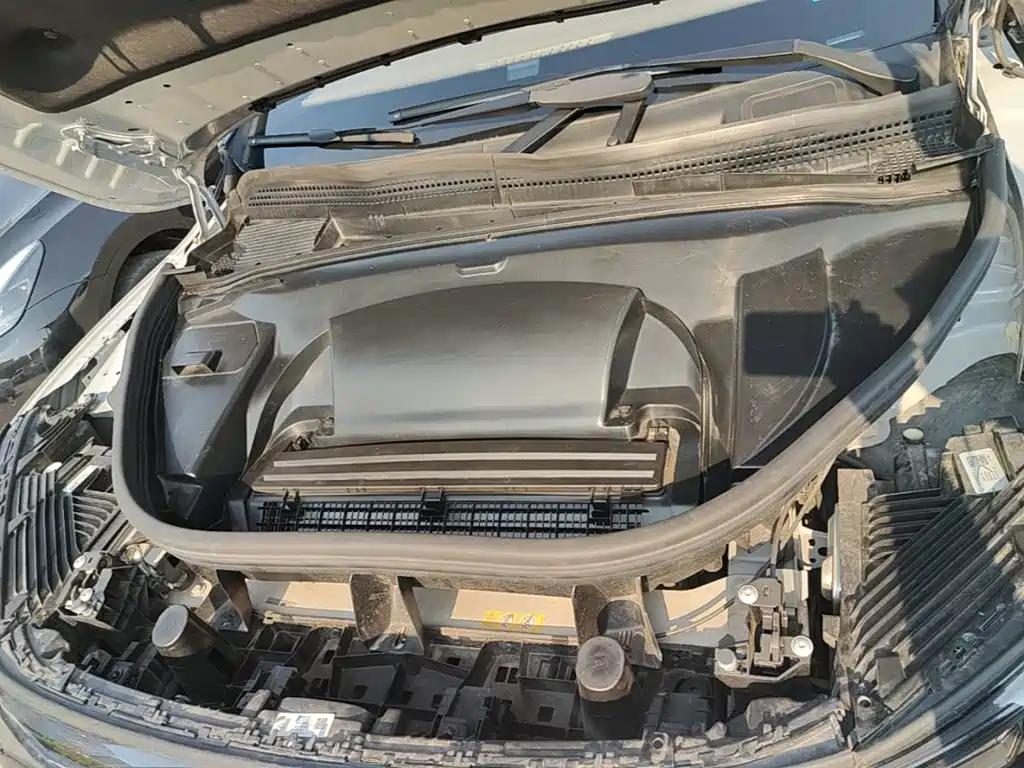 Mercedes-Benz EQE SUV — миниатюра 20