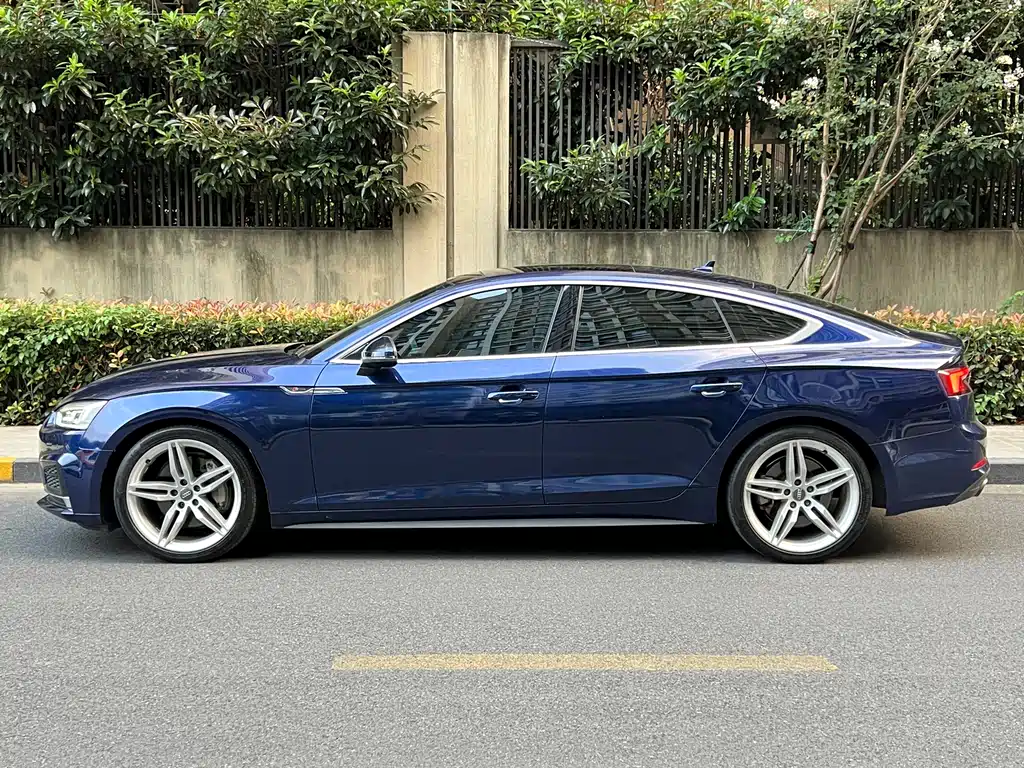 Audi A5 (Import) — миниатюра 7