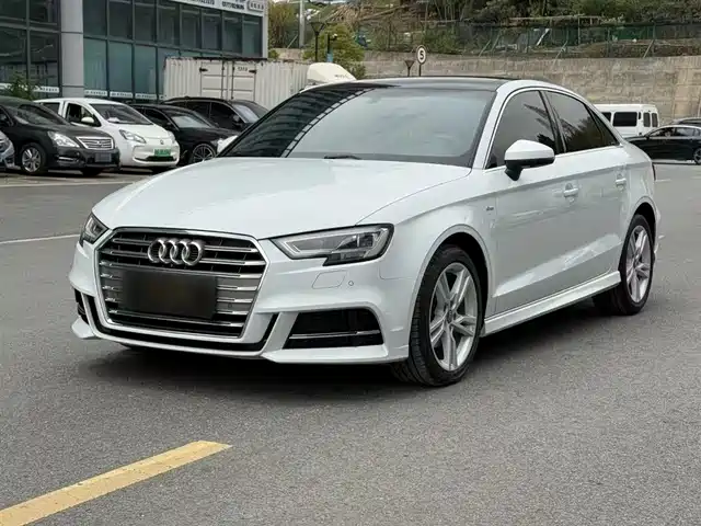 AUDI  A3 2020