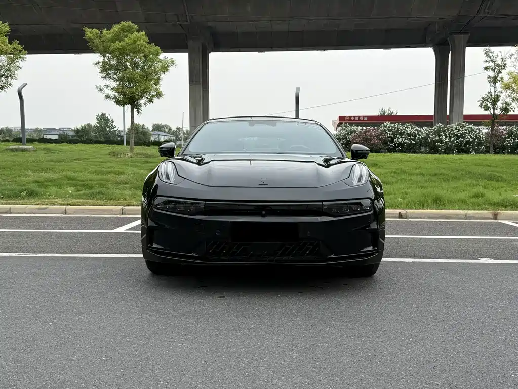 Zeekr 001