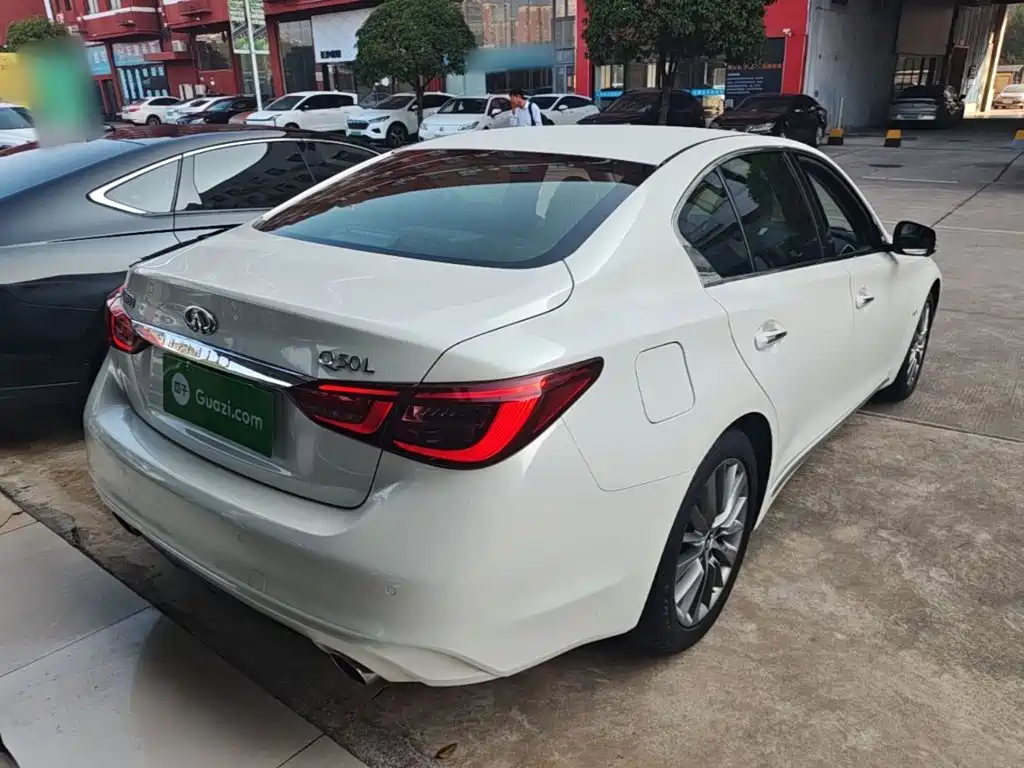 Infiniti Q50L — миниатюра 7