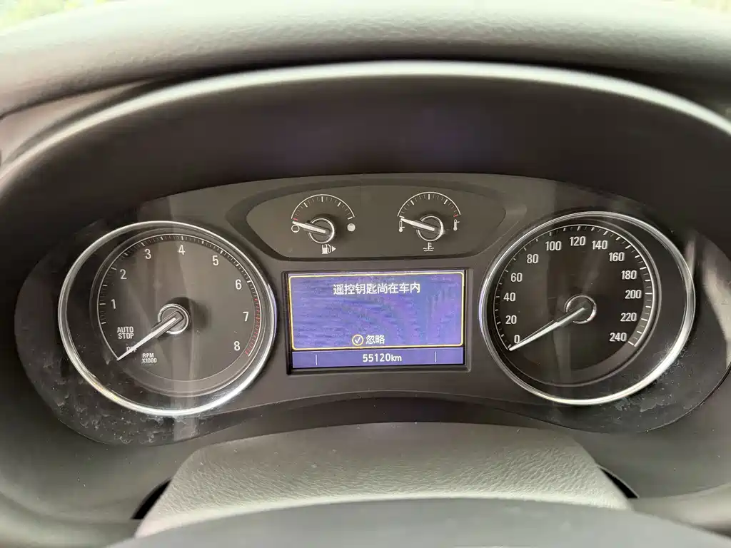Buick LaCrosse — миниатюра 7