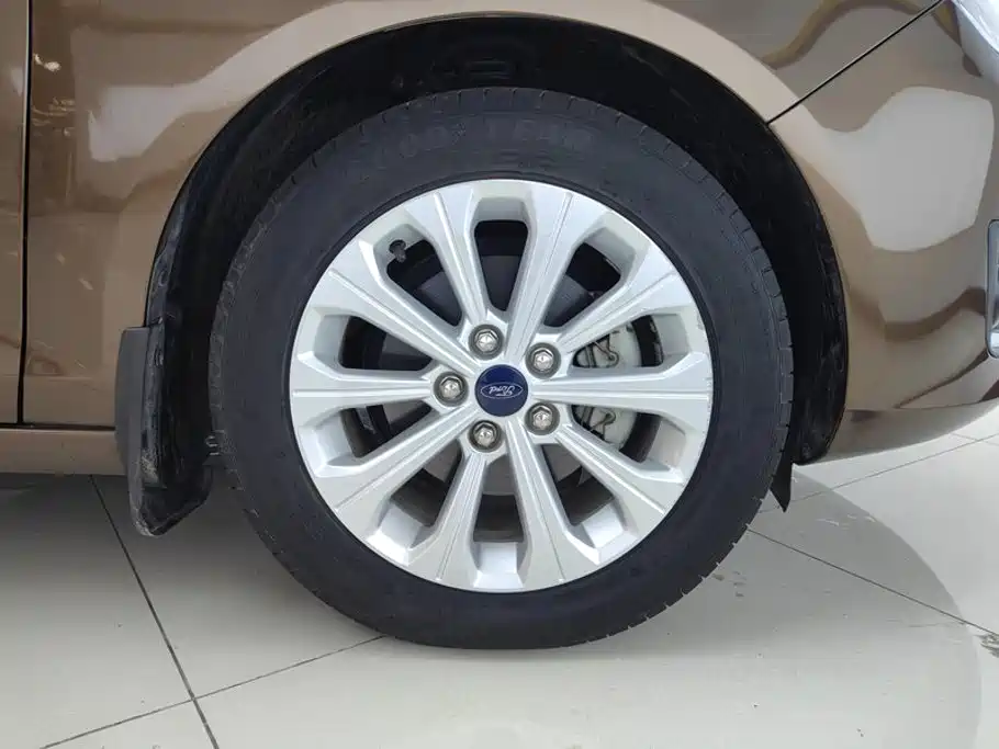 Ford Escort — миниатюра 6