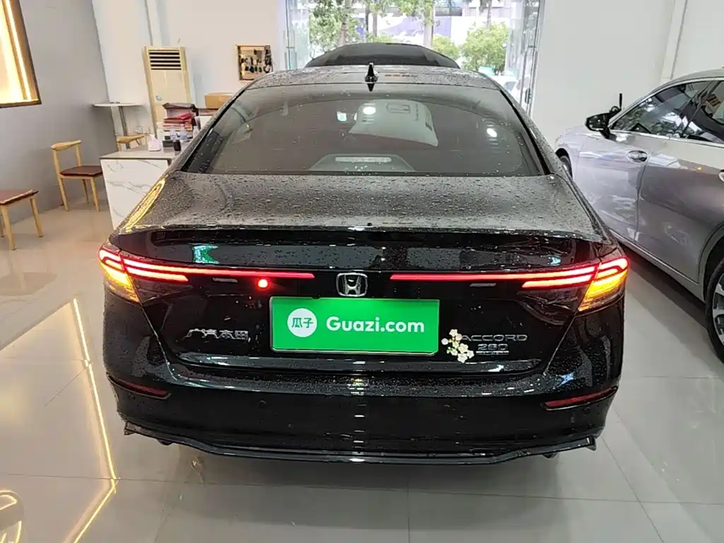 Honda Accord — миниатюра 6