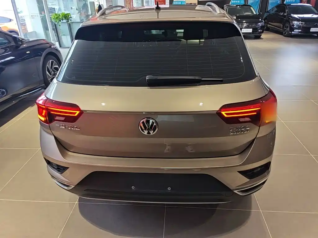 Volkswagen T-Roc — миниатюра 6