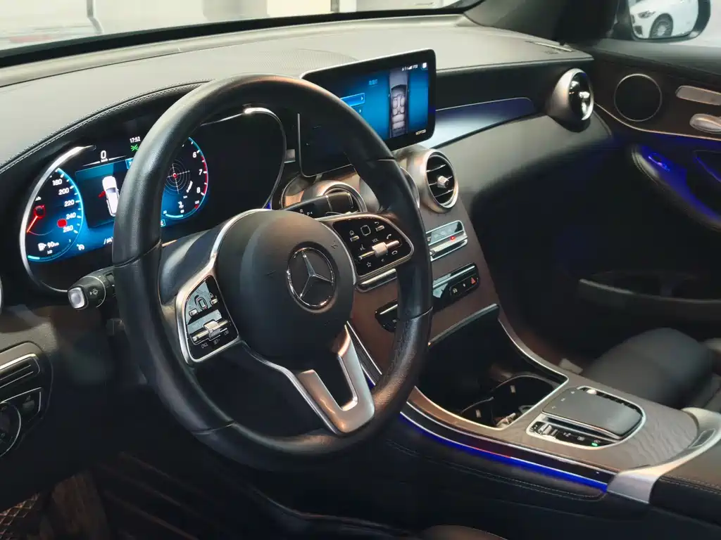 Mercedes-Benz GLC — миниатюра 7