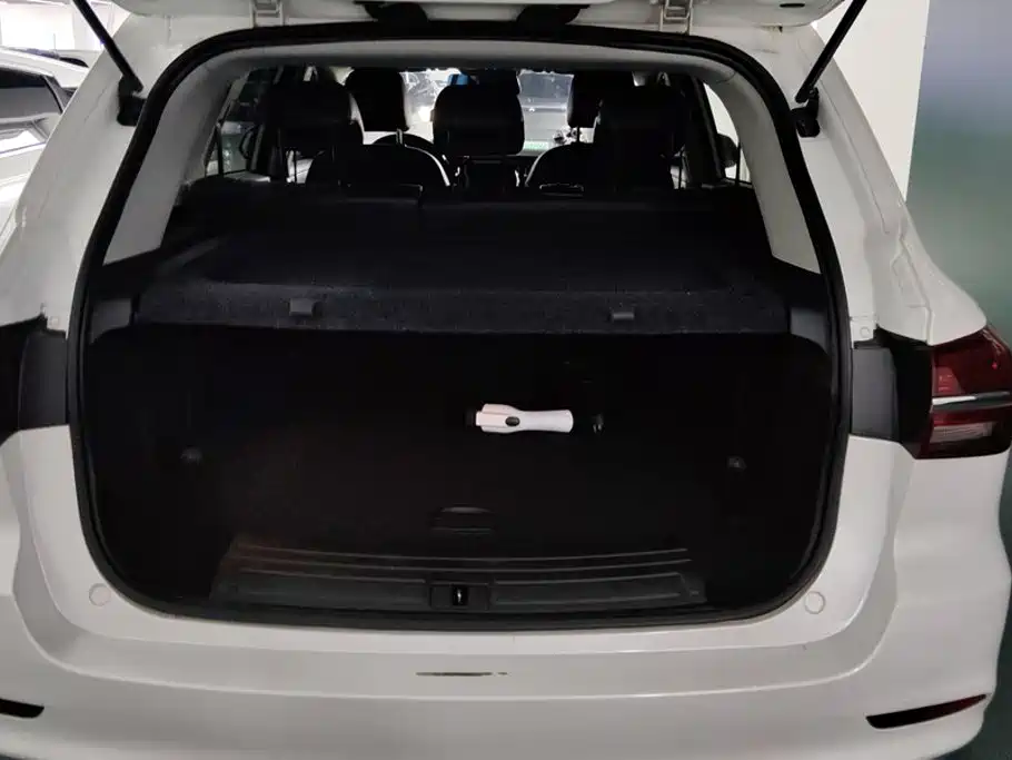 Roewe RX5 New Energy — миниатюра 4