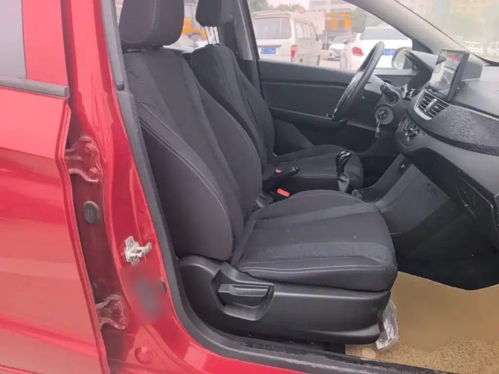 Baojun 310 — миниатюра 25