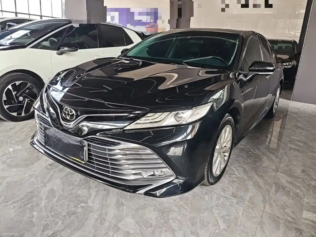 Toyota Camry — миниатюра 2