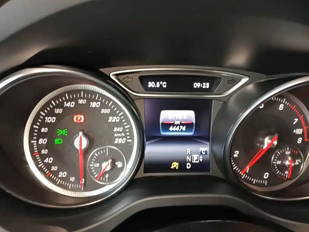Mercedes-Benz CLA (Import) — миниатюра 12