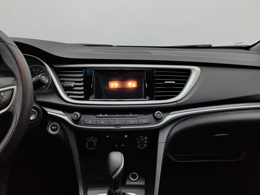Buick Excelle — миниатюра 12