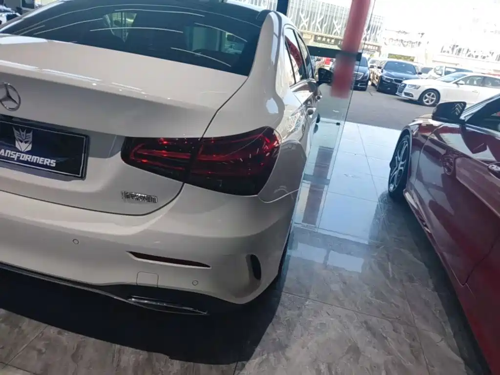 Mercedes-Benz A-Class — миниатюра 8