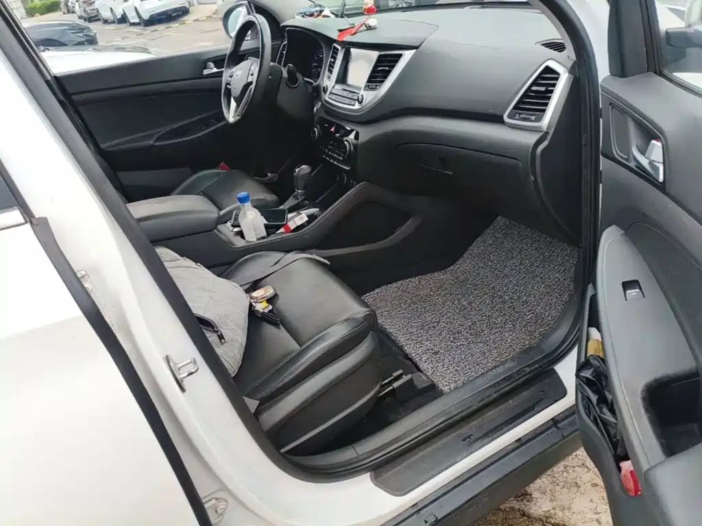 Hyundai Tucson — миниатюра 9