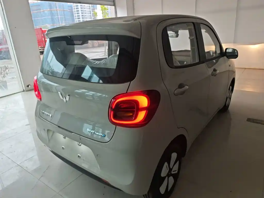 Wuling MINIEV — миниатюра 7