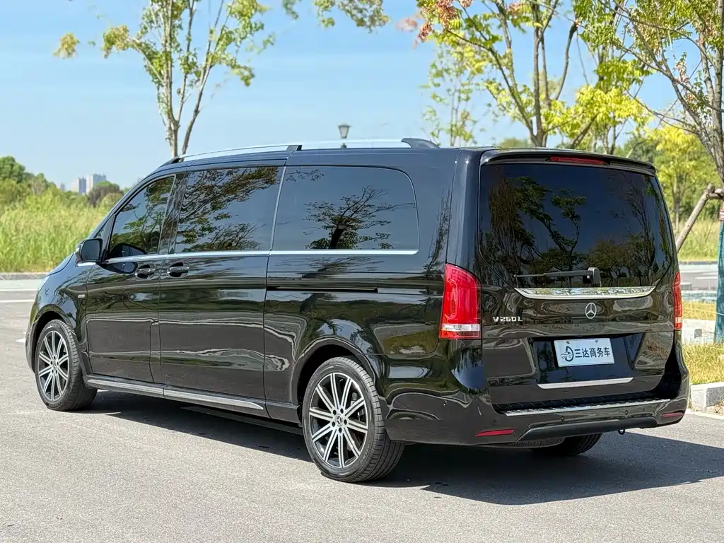 MERCEDES-BENZ V CLASS