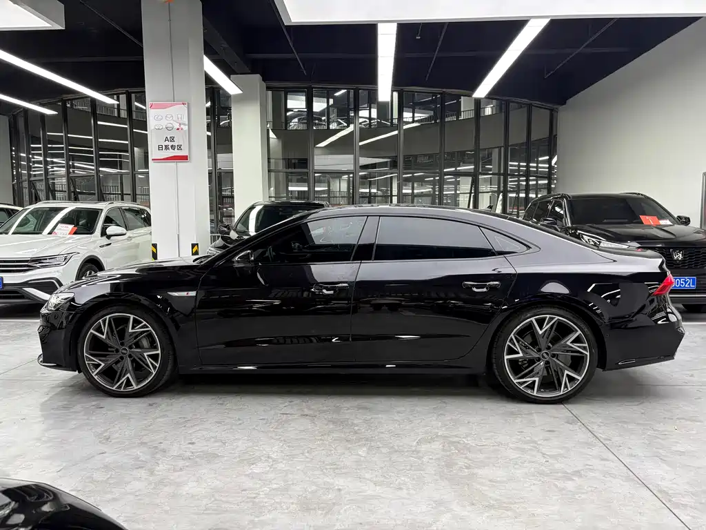 Audi A7L — миниатюра 16