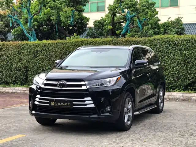 TOYOTA HIGHLANDER 2021