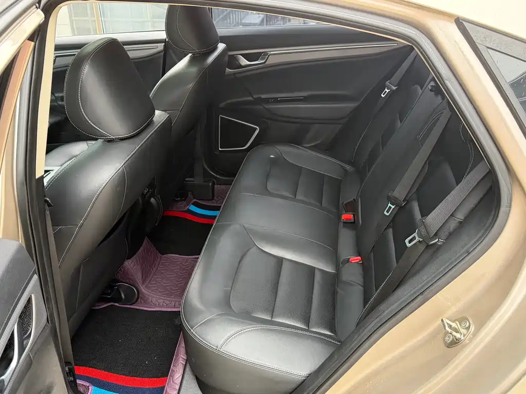 GEELY AUTOMOBILE EMGRAND GL