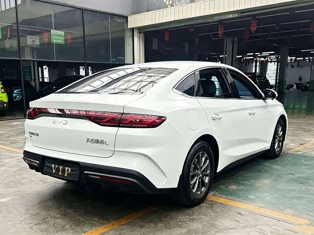 BYD Qin L — миниатюра 7