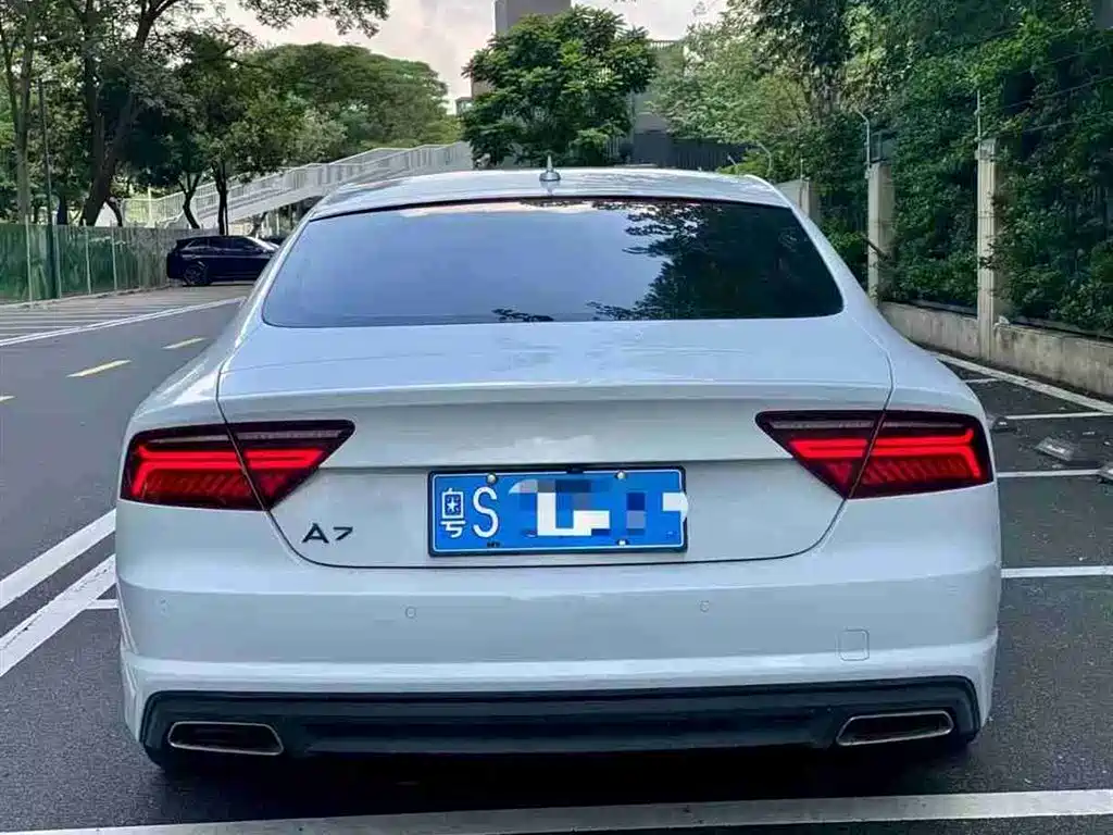 AUDI A7