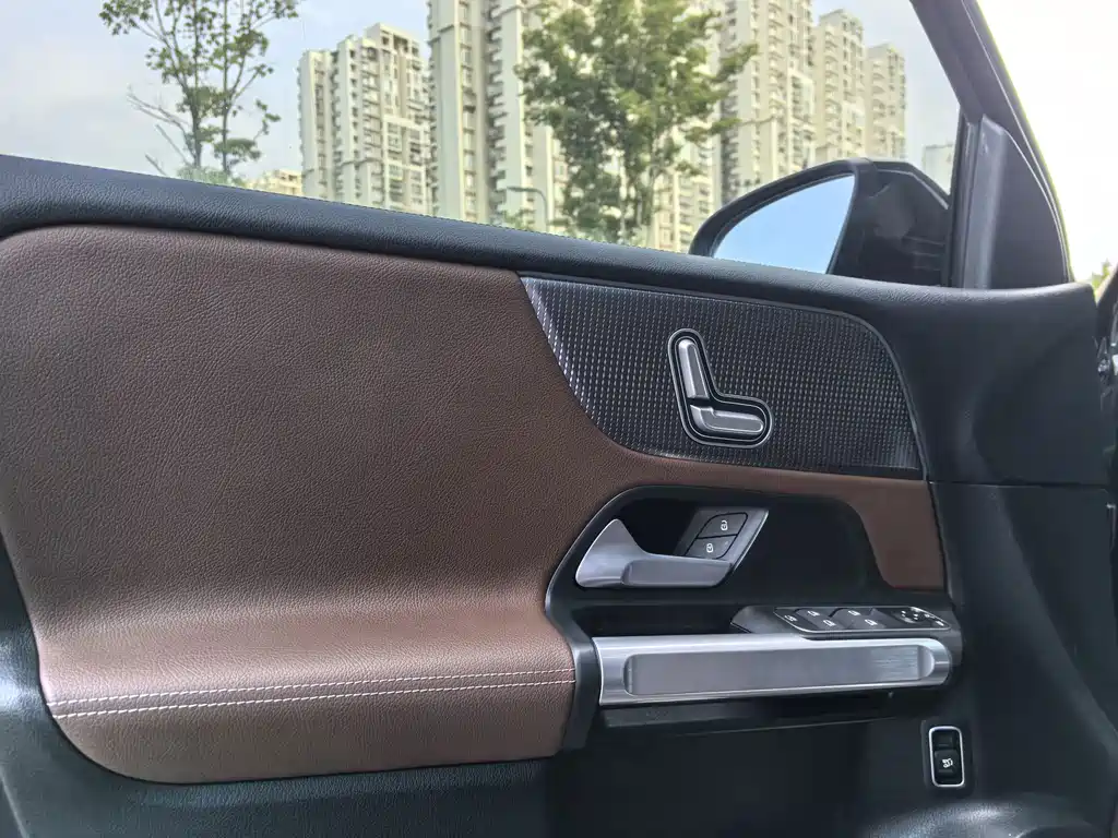Mercedes-Benz GLB — миниатюра 3