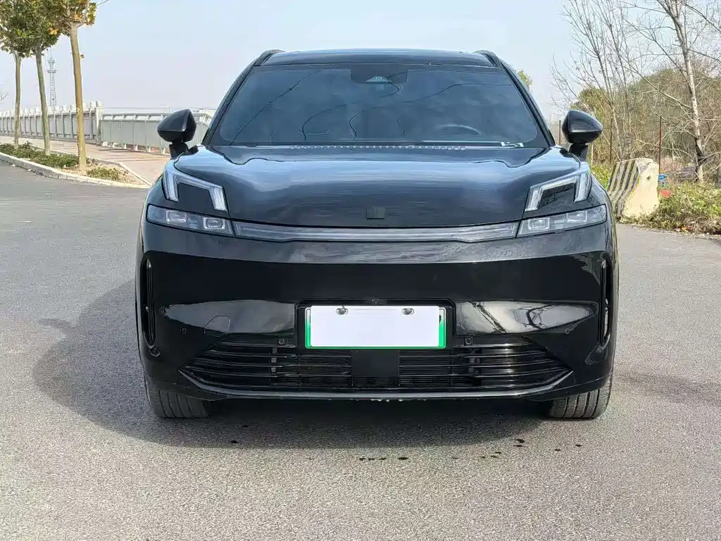 Lynk & Co 08 EM-P — миниатюра 2
