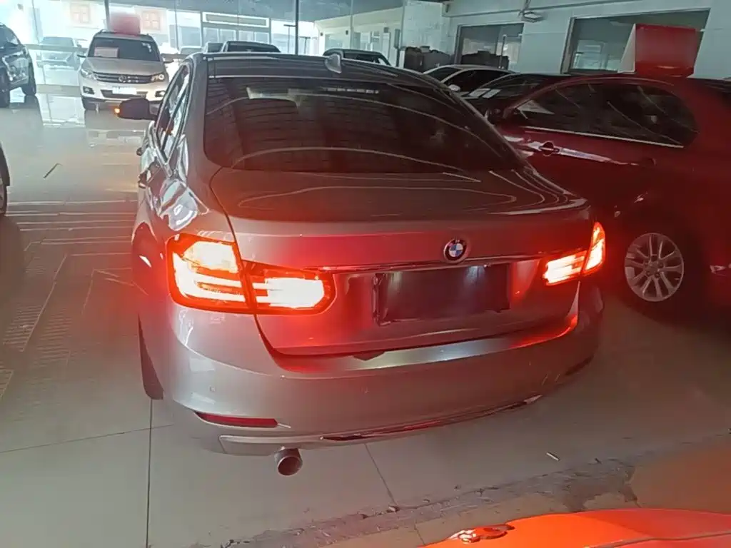 BMW 3 Series — миниатюра 6