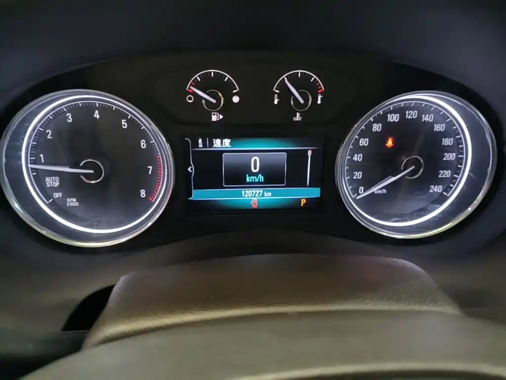 Buick LaCrosse — миниатюра 12