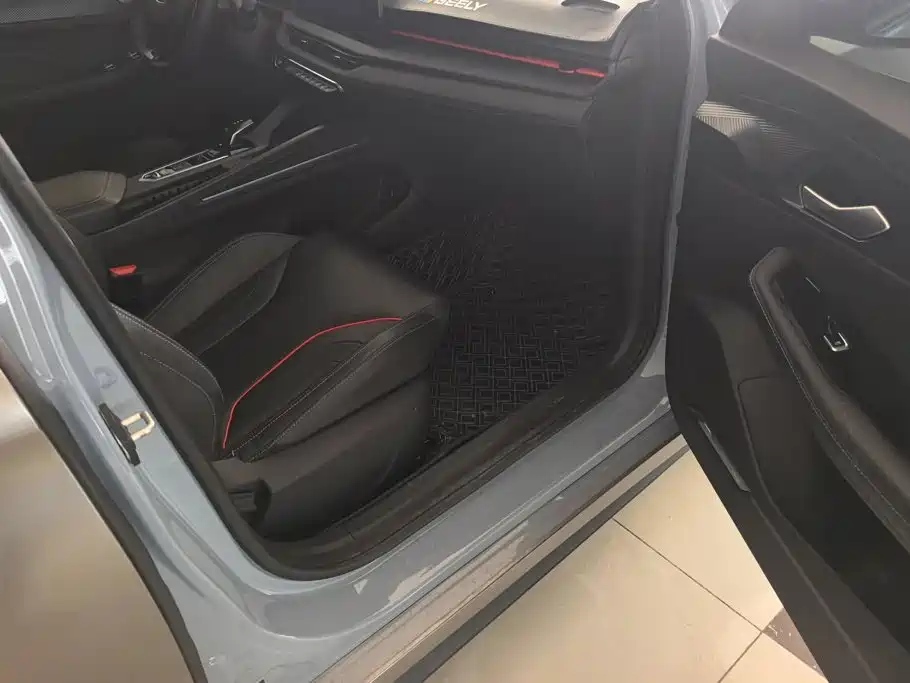 Geely Binrui — миниатюра 8