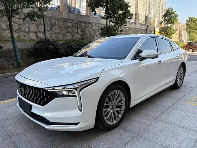 2023 Bestune B70