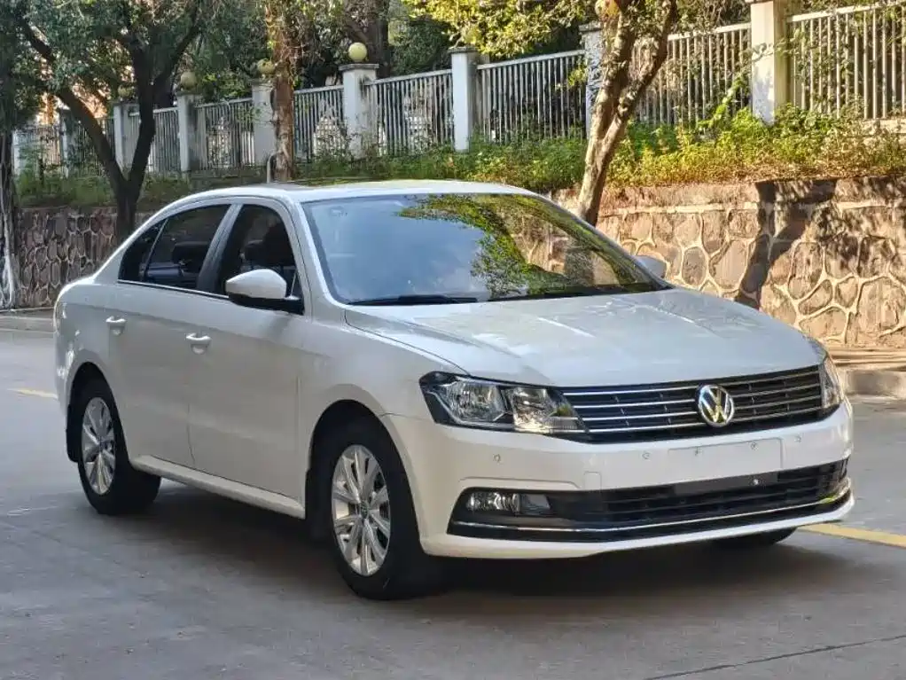 Volkswagen Lavida — миниатюра 3