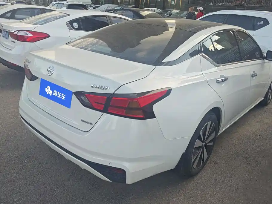 Nissan Teana — миниатюра 3