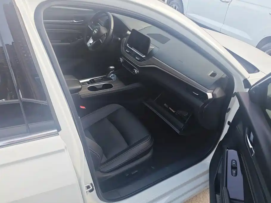 Nissan Teana — миниатюра 8
