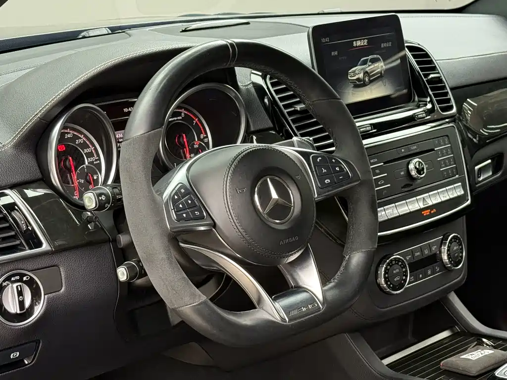 Mercedes-Benz GLS AMG — миниатюра 7