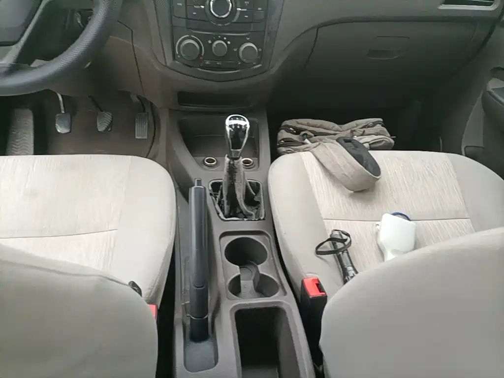 Wuling Hongguang — миниатюра 14
