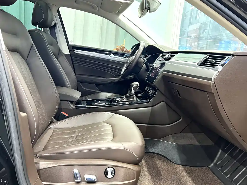 Volkswagen Phideon 2021 380TSI Luxury
