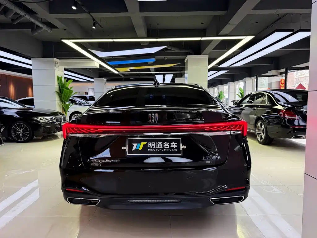 Buick LaCrosse — миниатюра 4