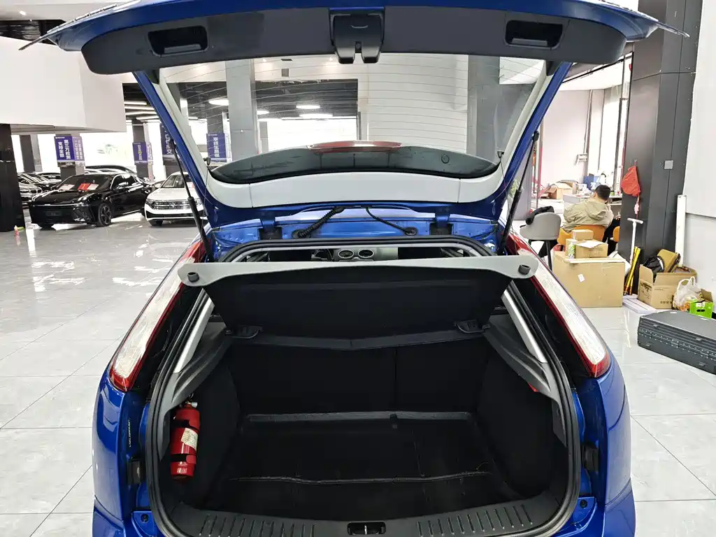 Ford Focus — миниатюра 9
