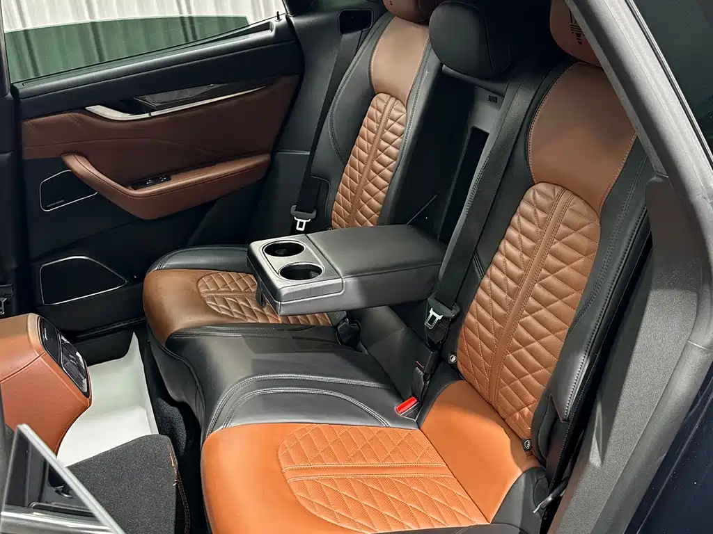 Maserati Levante — миниатюра 17