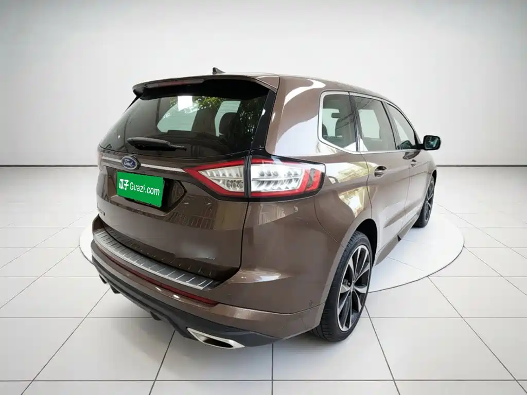 Ford Edge — миниатюра 4